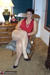 Reba. Stockings & Pearls Free Pic 1