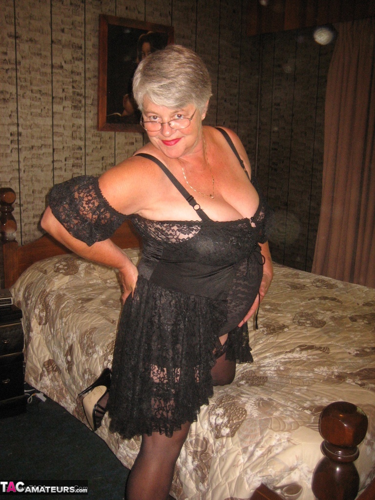 Sexy Mature Cougars