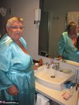 Grandma Libby. Bathroom Free Pic 1