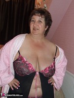 Kinky Carol. Pink Dressing Gown With Black Nightie Pt1 Free Pic 9