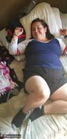 Sexy NE BBW. Sassy in the living room Free Pic 11