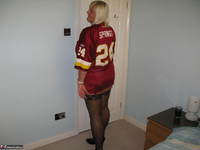 Chrissy UK. Washington Redskins Fan Free Pic 1