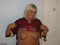 Chrissy UK. Washington Redskins Fan Free Pic 9