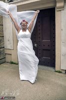 . Wedding Dress Free Pic 18