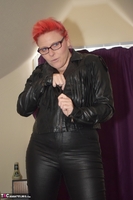 Mollie Foxxx. Mollie In Leather Free Pic 5