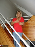Sweet Susi. In The Stairwell Free Pic 5