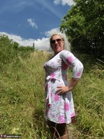 Barby. A Beautiful Afternoon Walk In The Cuntryside Free Pic 1