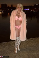 Dimonty. Pink Fur Coat Free Pic 3