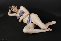 Posing in fine purple Lingerie.I show myself in different positions.And then gradually, of course, also naked.Lila Desso