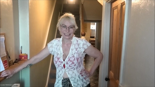 Barby Slut - Neighbour Moment Pt1 video